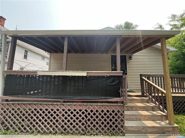 272 Dewitt St, Buffalo, NY 14213 - view of wooden deck
