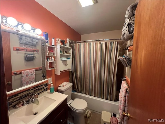 272 Dewitt St, Buffalo, NY 14213 - full bath featuring toilet, vanity, and shower / bath combo with shower curtain