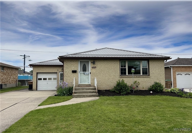 253 Lydia Ln, Cheektowaga, NY 14225 - photo 1