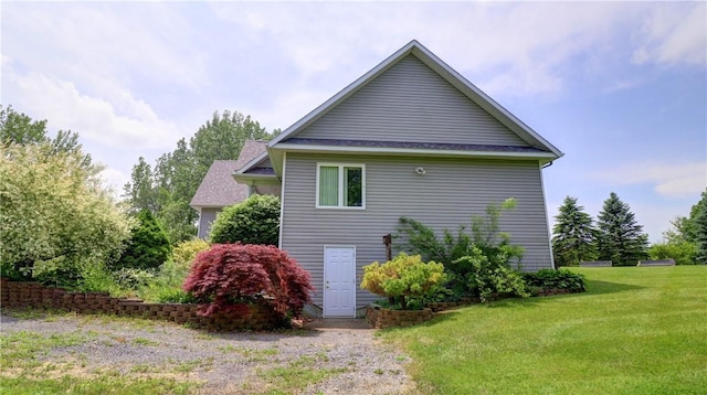 1547 Great Gully Rd, Springport, NY 13160 - view of side of home with a yard