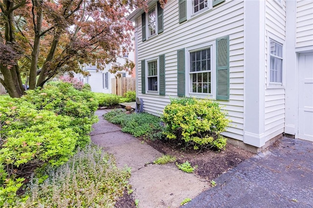 68 Colonial Village Rd, Brighton, NY 14625 - view of side of home
