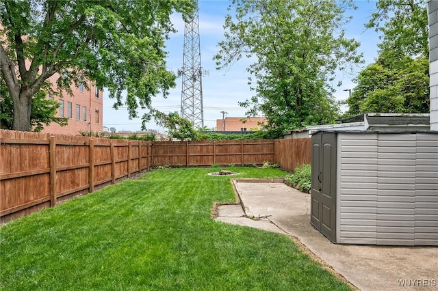 103 Ledger St, Buffalo, NY 14216 - view of yard with a patio area