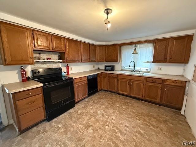 97 Center St, Constantia, NY 13042 - photo 4