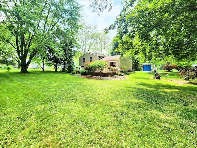 508 Countess Dr, Henrietta, NY 14586 - view of grassy yard