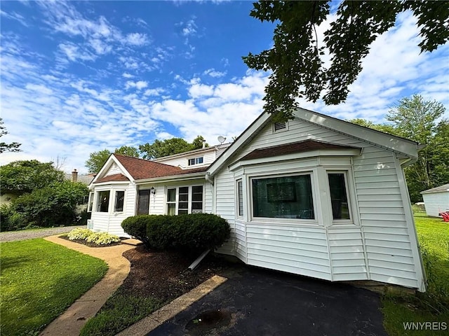 6817 Revere Dr, Evans, NY 14047 - view of front of property