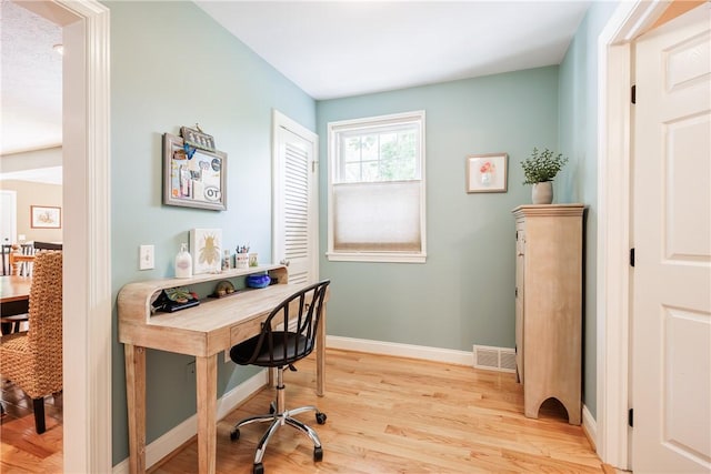 654 Lake Shore Blvd, Irondequoit, NY 14617 - office featuring light wood-type flooring and baseboards