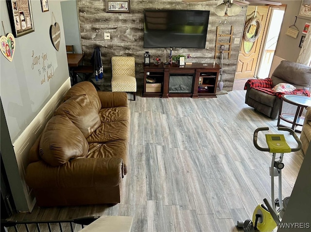 7400 Saint Joseph Rd, Niagara, NY 14304 - living area featuring wood finished floors and a ceiling fan