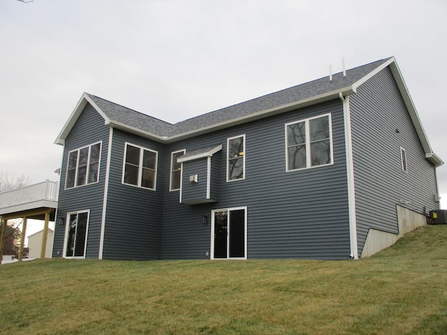 6 Royal Ct, Horseheads, NY 14845 - back of house with a lawn