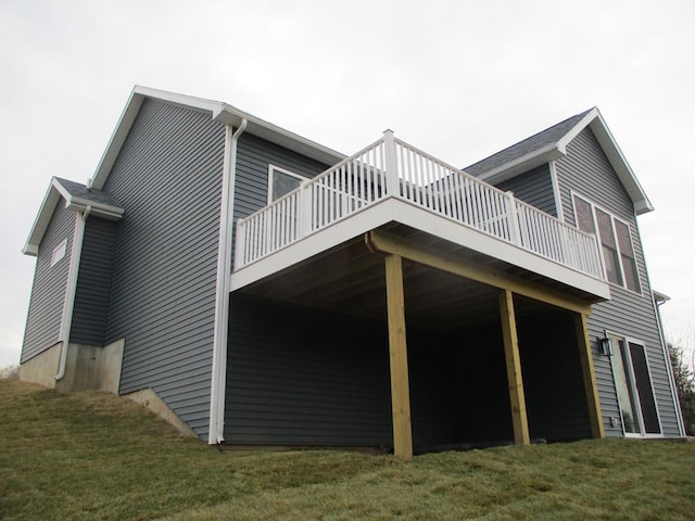 6 Royal Ct, Horseheads, NY 14845 - view of side of home featuring a deck and a yard