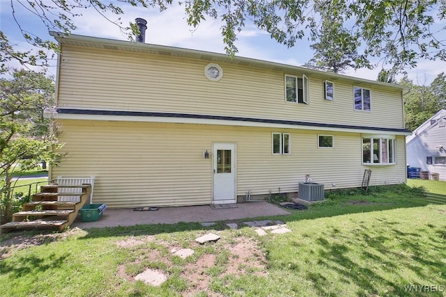 265 Miller Rd, Amherst, NY 14068 - back of property with a lawn