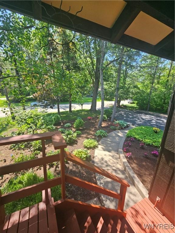 17 Quail, Orchard Park, NY 14127 - view of deck