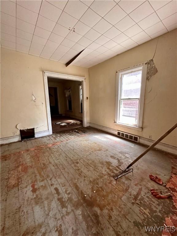 628 Elmwood Ave, Niagara Falls, NY 14301 - empty room featuring baseboards