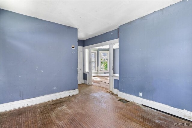 759 Pierce Ave, Niagara Falls, NY 14305 - photo 5