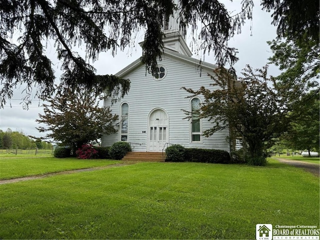 540 W Creek Rd, Owego, NY 13827 - view of front facade with a front lawn