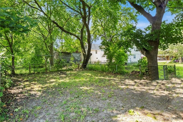 1812 18th St, Niagara Falls, NY 14305 - view of yard
