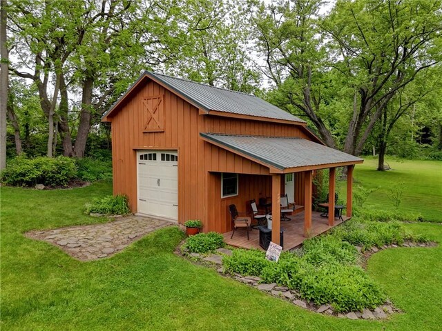 38 E Ave, Murray, NY 14470 - detached garage with driveway
