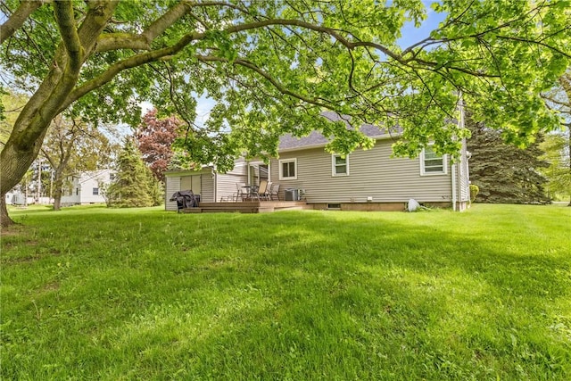 1617 Five Mile Line Rd, Penfield, NY 14526 - back of property with a yard