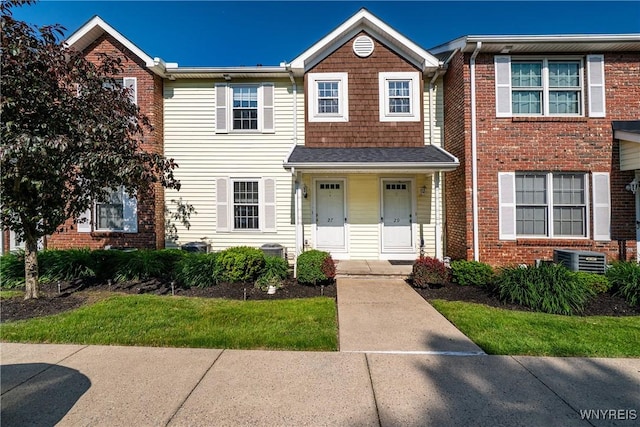 27 Olde Stone Ln, Lancaster, NY 14086