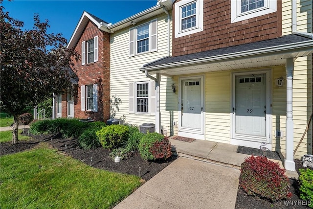 27 Olde Stone Ln, Lancaster, NY 14086