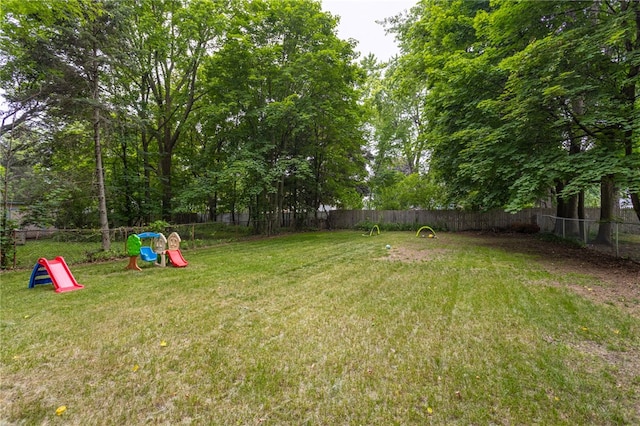 3389 Culver Rd, Irondequoit, NY 14622 - view of yard