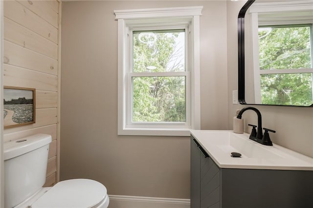 165 Culver Pkwy, Irondequoit, NY 14609 - half bath featuring toilet and vanity