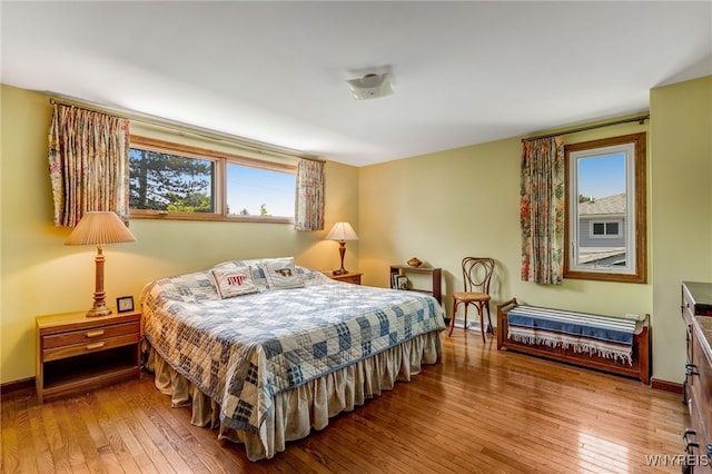 172 Shetland Dr, Amherst, NY 14221 - bedroom with hardwood / wood-style floors