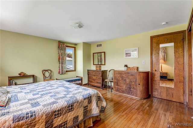 172 Shetland Dr, Amherst, NY 14221 - bedroom featuring hardwood / wood-style floors