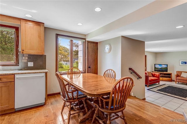 172 Shetland Dr, Amherst, NY 14221 - dining area featuring light wood-style floors and recessed lighting