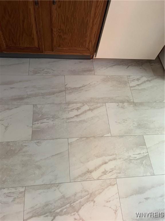 138 Charter Oaks Dr Unit B, Amherst, NY 14228 - kitchen view