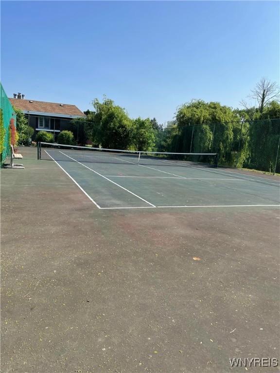 138 Charter Oaks Dr Unit B, Amherst, NY 14228 - view of tennis court