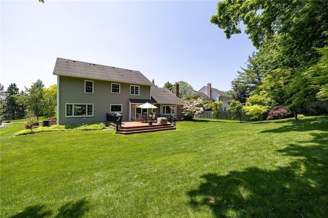 100 Broadmoor Trl, Perinton, NY 14450 - back of property with a deck