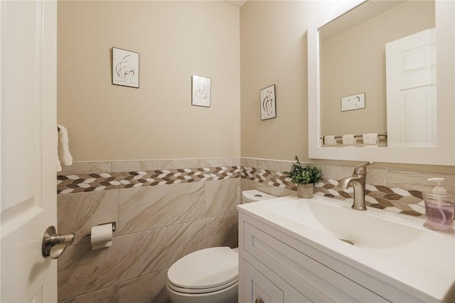 100 Broadmoor Trl, Perinton, NY 14450 - bathroom featuring vanity and tile walls