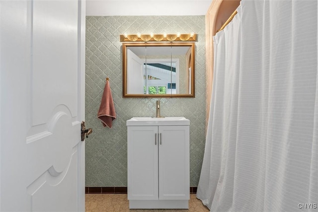 125 Huntshill Rd, Geddes, NY 13209 - bathroom with vanity and a shower with curtain