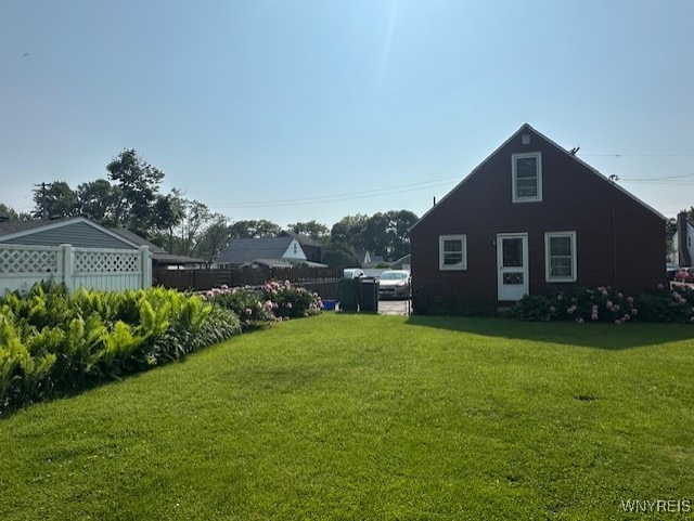 715 83rd St, Niagara Falls, NY 14304 - view of yard