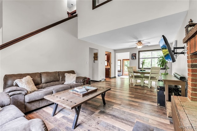 28 Woodstock Rd, Concord, NY 14069 - living area featuring wood finished floors and ceiling fan