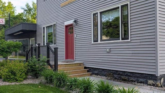 53 Utica St, Hamilton, NY 13346 - property entrance
