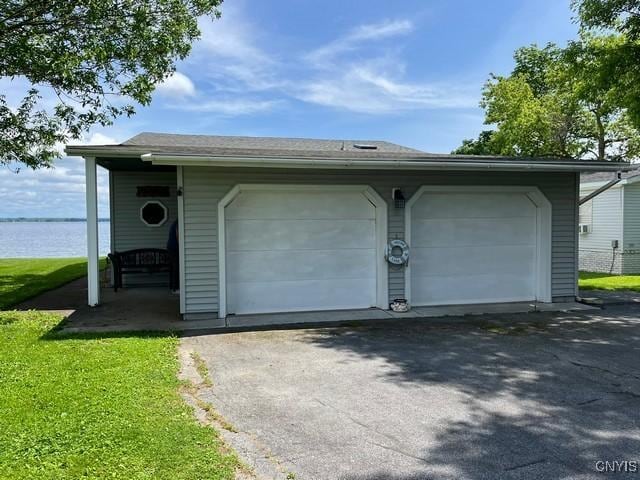 27217 Three Mile Point Rd, Lyme, NY 13622 - detached garage featuring a water view