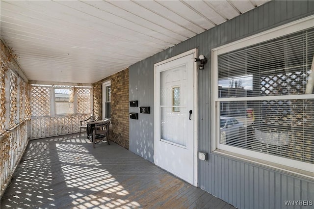 2320 Niagara St, Niagara Falls, NY 14303 - view of wooden porch
