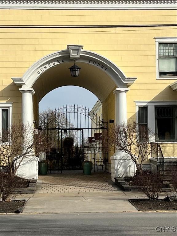 19 Genesee Ct Unit 19, Utica, NY 13502
