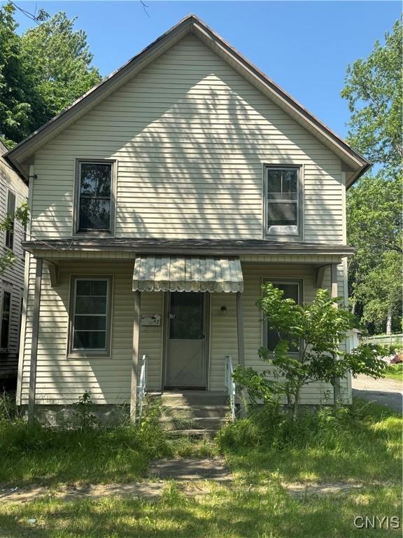 7 Baker St, Johnstown, NY 12095 - view of front facade
