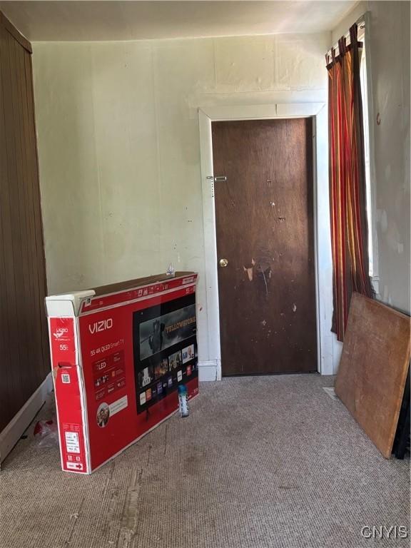 7 Baker St, Johnstown, NY 12095 - hall featuring carpet