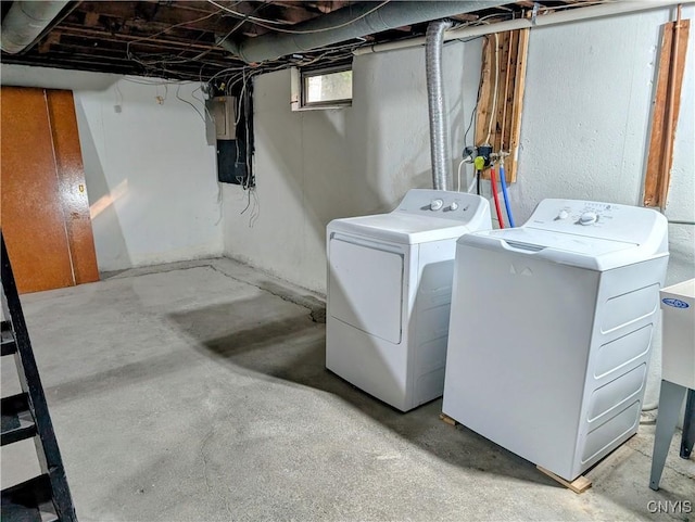 6 Cotty Dr, Dewitt, NY 13057 - laundry area featuring washer and dryer and electric panel