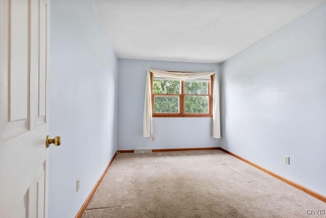 5810 Nobleton Cir, Onondaga, NY 13078 - unfurnished room with carpet flooring and baseboards