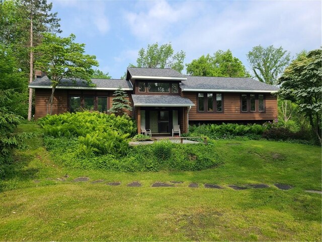 1324 New Seabury Ln, Victor, NY 14564 - back of house with a yard