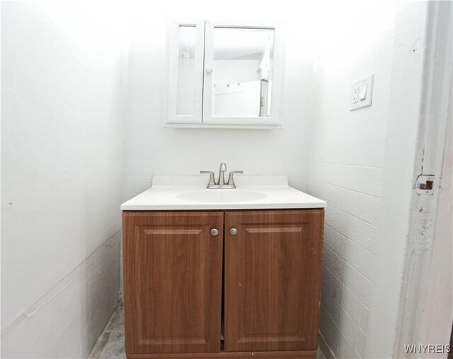 377 Pine Ridge Rd, Cheektowaga, NY 14225 - bathroom featuring vanity