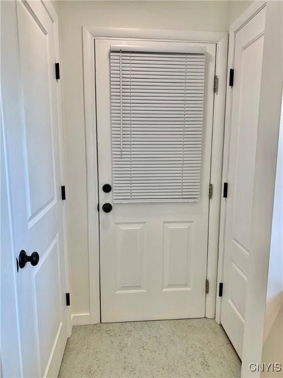 17 Benton Cir, New Hartford, NY 13501 - view of entryway