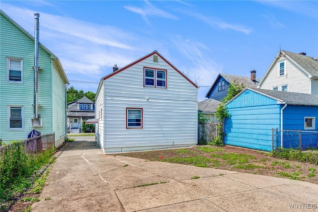 45 Eckhert St, Buffalo, NY 14207 - back of property