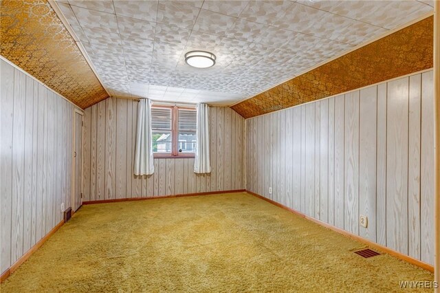 45 Eckhert St, Buffalo, NY 14207 - bonus room with vaulted ceiling and carpet