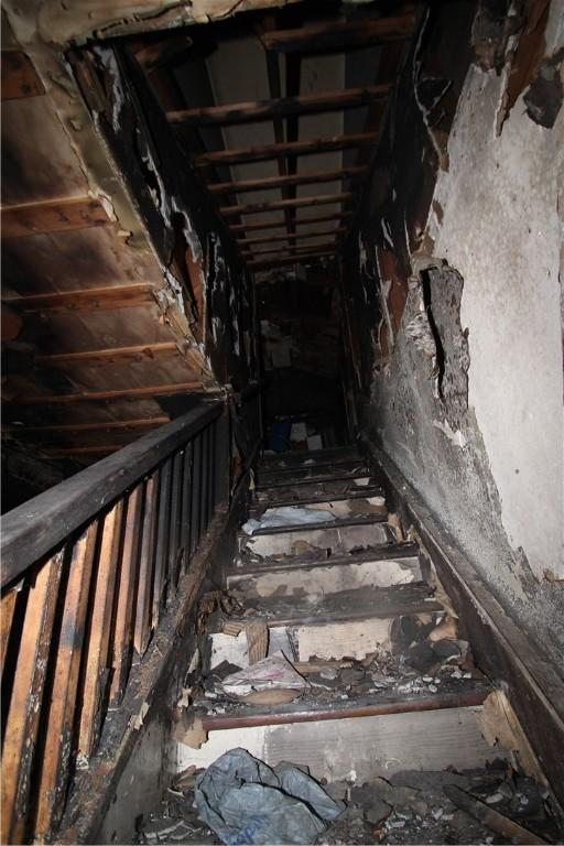 136 Knapp St, Albion, NY 14411 - view of stairs