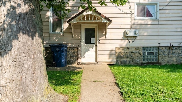 2009 Seneca St, Buffalo, NY 14210 - entrance to property